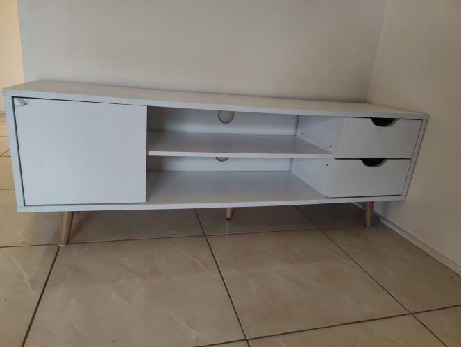 Second-hand Entertainment Unit