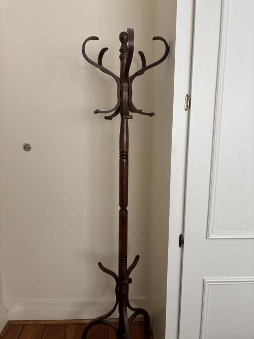 Second-hand Hat Stand
