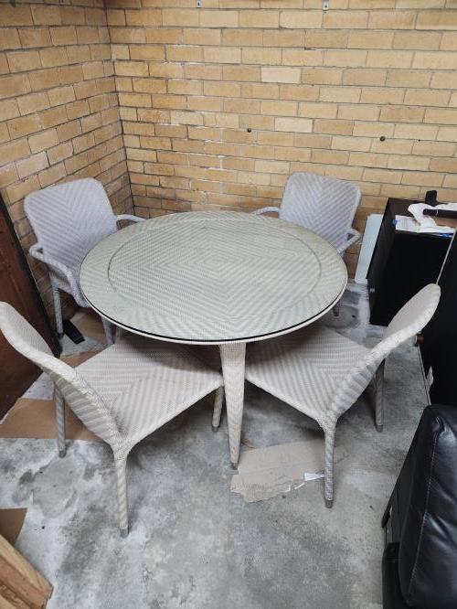 Second-hand Glass Top Outdoor Table with 4 Chairs