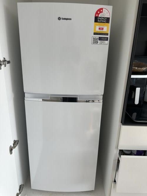Second-hand Westinghouse 230L Top Mount Fridge
