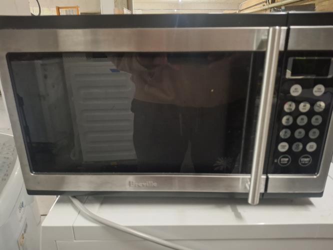 Second-hand Breville Microwave