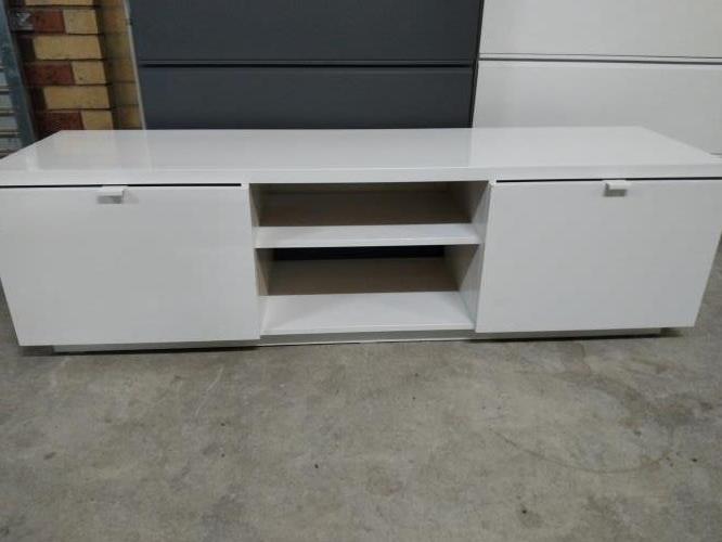 Second-hand Entertainment Unit