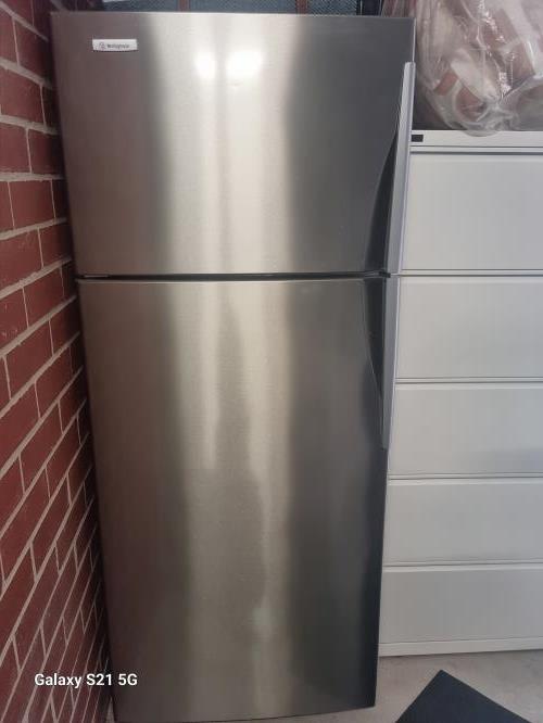 Second-hand Westinghouse 390L Top Mount Fridge