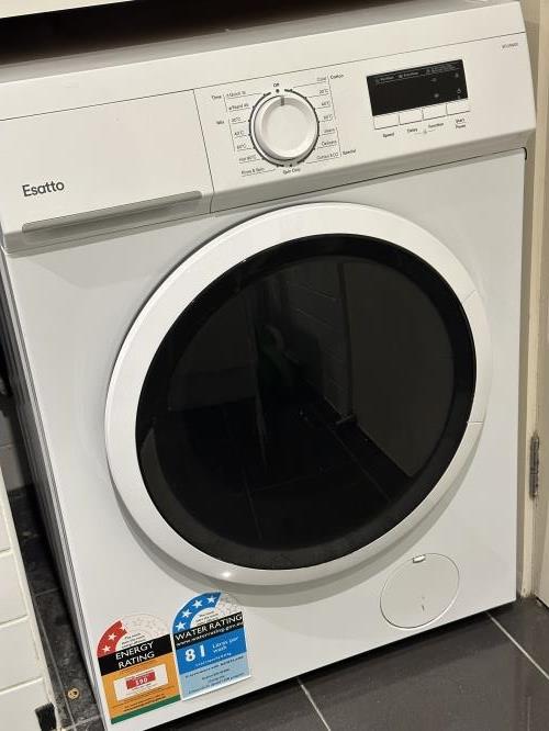 Second-hand Esatto 8kg Front Load Washing Machine