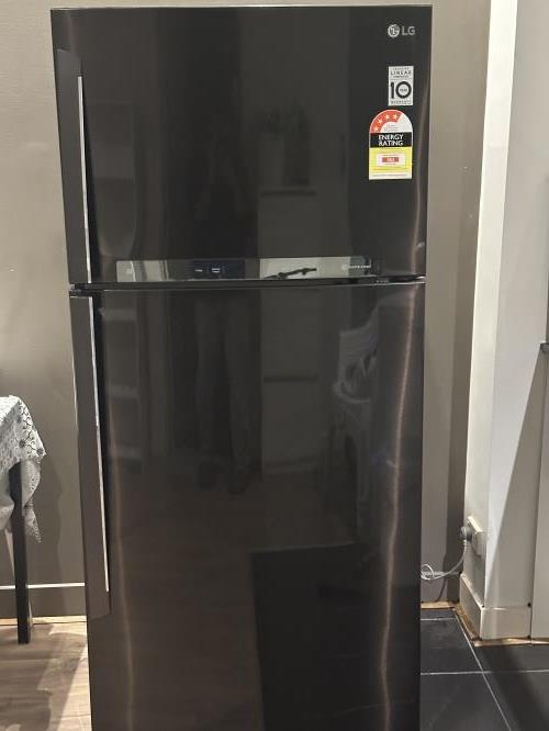 Second-hand LG 516L Top Mount Fridge