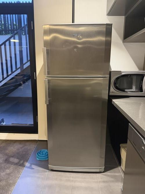 Second-hand Beko 415L Top Mount Fridge
