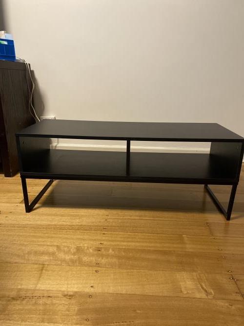 Second-hand TV Table