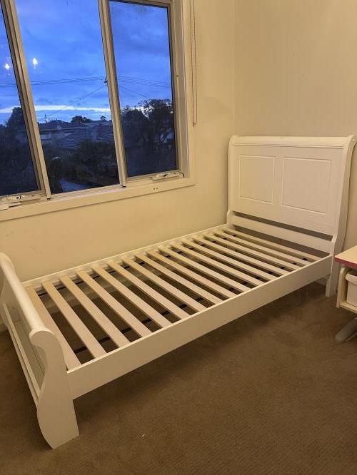 Second-hand King Single Bed Frame