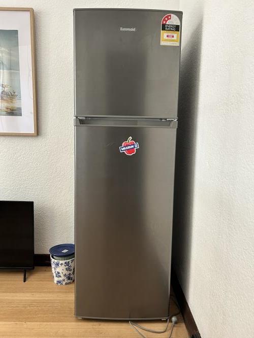 Second-hand Euromaid 269L Top Mount Fridge