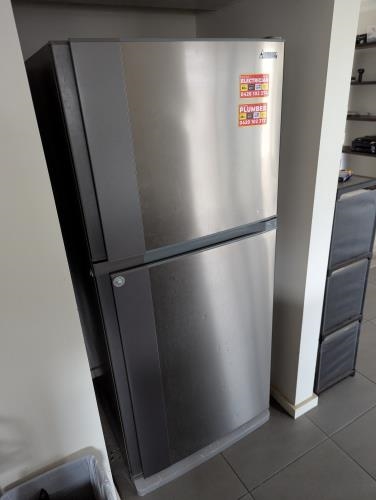Second-hand Mitsubishi 385L Top Mount Fridge