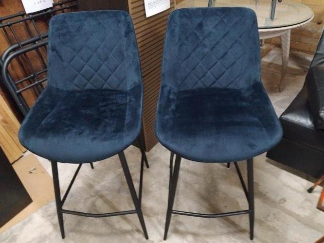 Second-hand Set of 2 Stylish Bar Stools