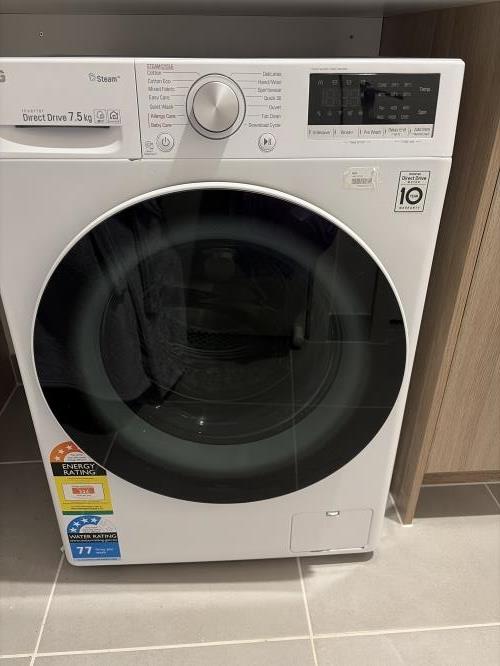 Second-hand LG 7.5kg Front Load Washing Machine