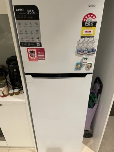 Second-hand Chiq 255L Top Mount Fridge