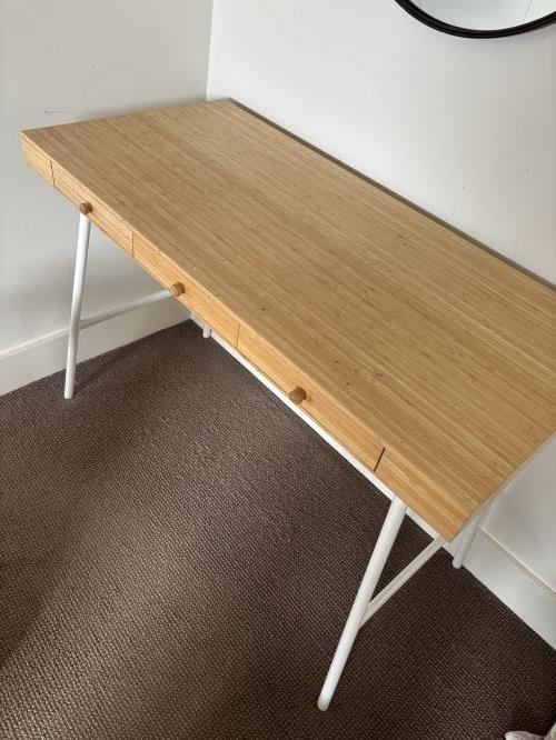 Second-hand Desk