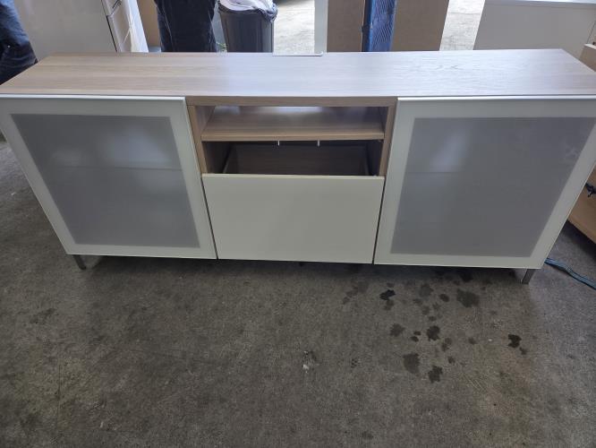 Second-hand TV Table