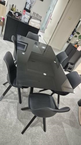 Second-hand Dining Table with 6 Chairs