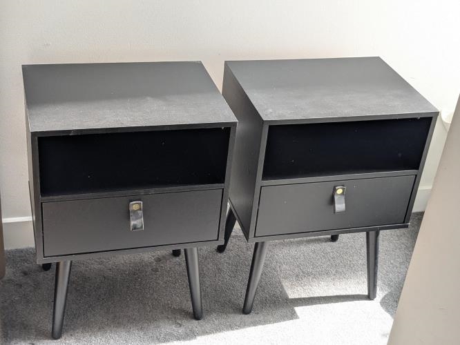 Second-hand Set of 2 Bedside Tables