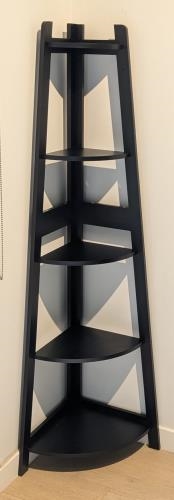 Second-hand Corner Shelf