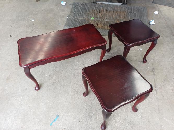 Second-hand Coffee Table with 2 Matching Side Tables