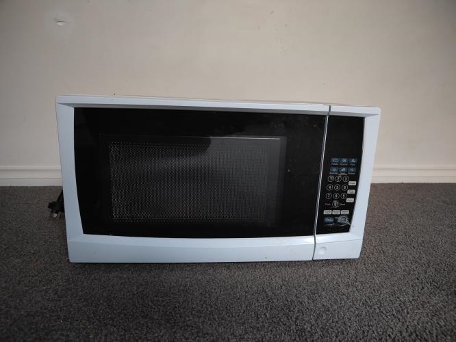 Second-hand Anko Microwave