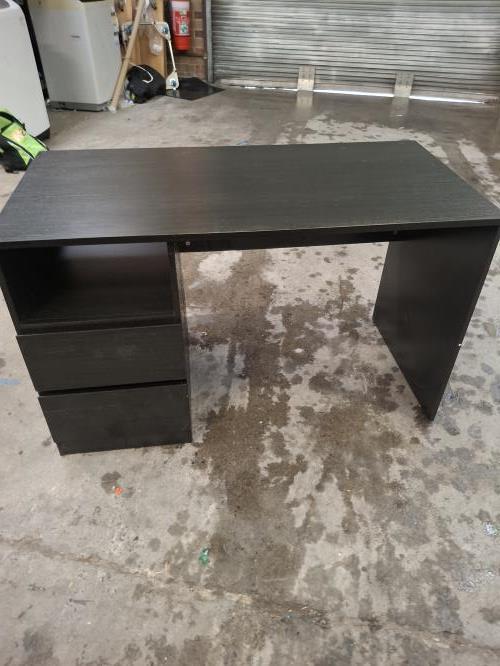 Second-hand Desk