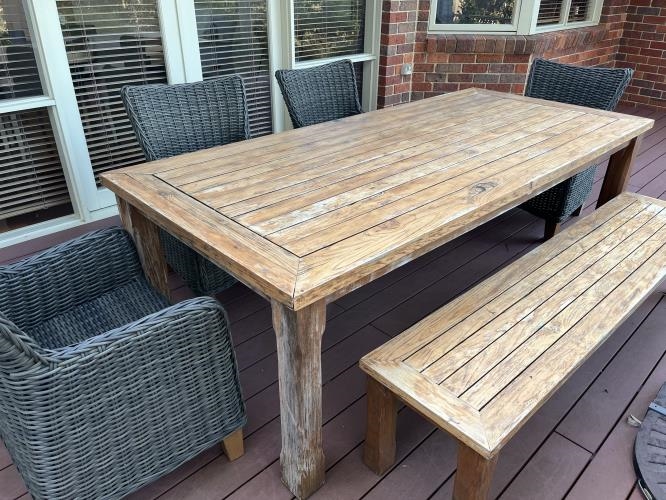 Second-hand Outdoor Table with 4 Chairs and 1 Bench Seat