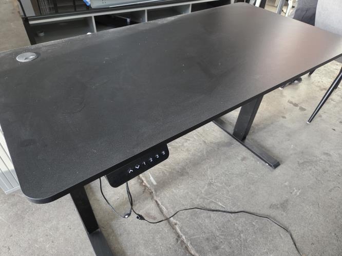 Second-hand Electric Height-Adjustable Desk