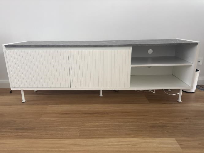Second-hand Entertainment Unit