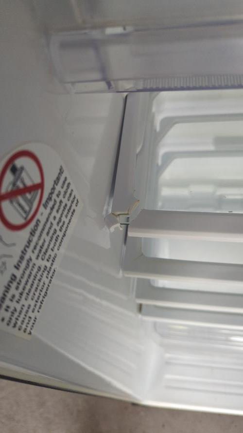 Second-hand Mitsubishi 260L Top Mount Fridge - Photo 10)