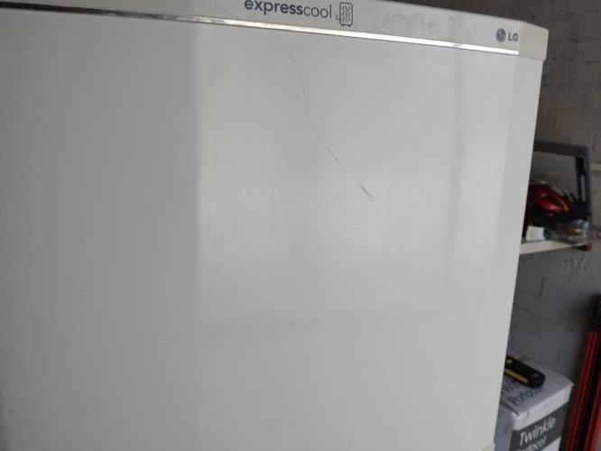 Second-hand LG 205L Top Mount Fridge - Photo 10)