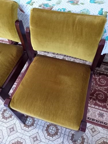 Second-hand Extendable Dining Table with 6 Chairs - Photo 10)