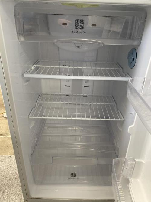 Second-hand Samsung 296L Top Mount Fridge - Photo 10)