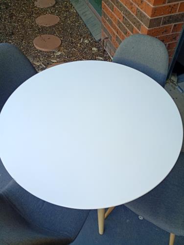 Second-hand Dining Table with 4 Chairs - Photo 10)