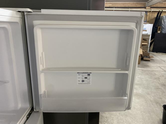Second-hand Kelvinator 231L Top Mount Fridge - Photo 10)