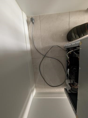 Second-hand Chiq 216L Top Mount Fridge - Photo 10)