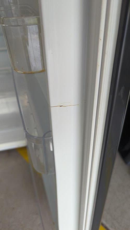 Second-hand Mitsubishi 260L Top Mount Fridge - Photo 11)