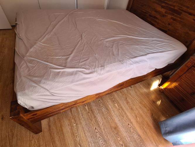 Second-hand Queen Size Bed Frame - Photo 11)