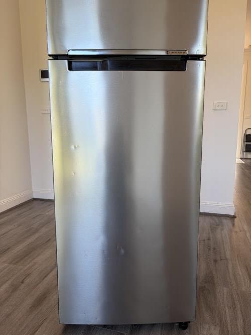 Second-hand Samsung 341L Top Mount Fridge - Photo 11)