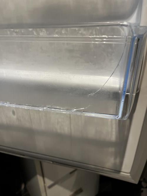 Second-hand Chiq 251L Bottom Mount Fridge - Photo 13)