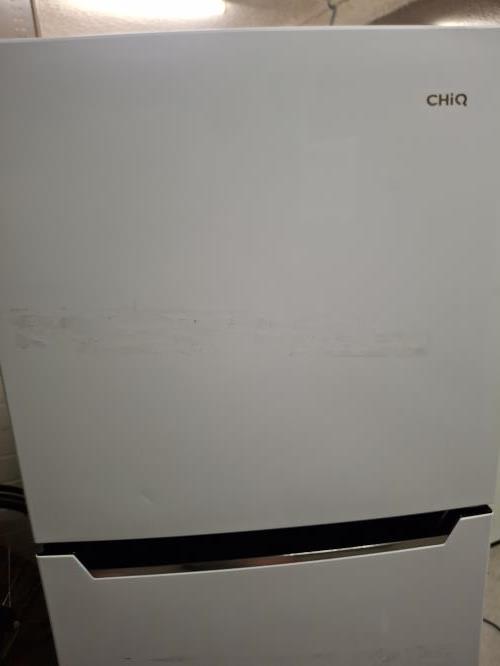 Second-hand Chiq 216L Top Mount Fridge - Photo 13)