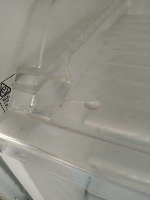 Second-hand Samsung 228L Top Mount Fridge - Photo 14)