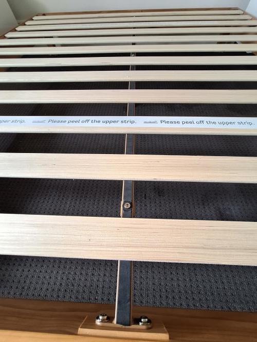 Second-hand King Size Bed Frame with Thin Flexible Mattress - Photo 14)
