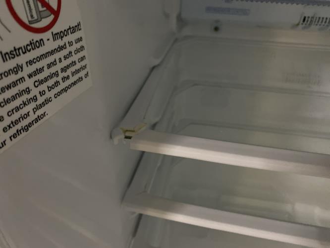 Second-hand Mitsubishi 260L Top Mount Fridge - Photo 17)