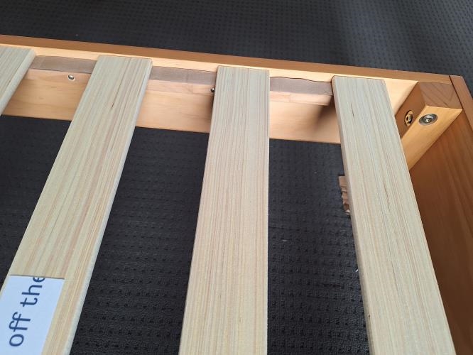 Second-hand King Size Bed Frame with Thin Flexible Mattress - Photo 19)