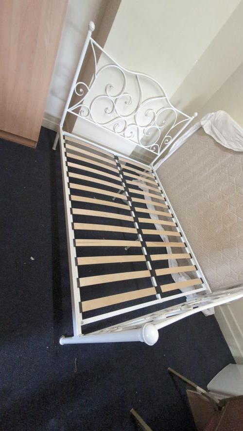 Second-hand Double Bed Frame - Photo 2)