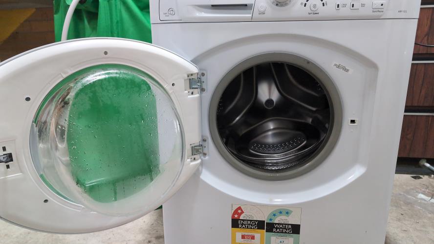 Second-hand Ariston 7kg Front Load Washing Machine - Photo 2)