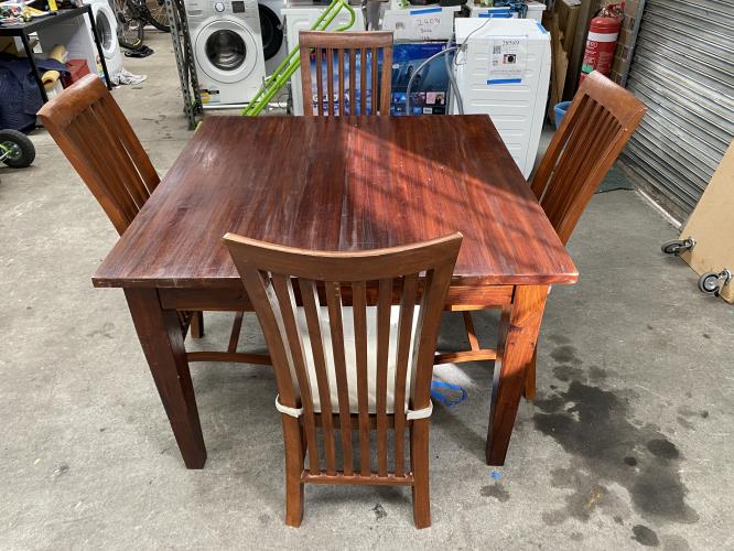 Second-hand Dining Table with 4 Chairs - Photo 2)