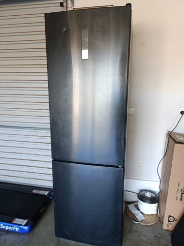 Second-hand Kogan 323L Bottom Mount Fridge - Photo 2)