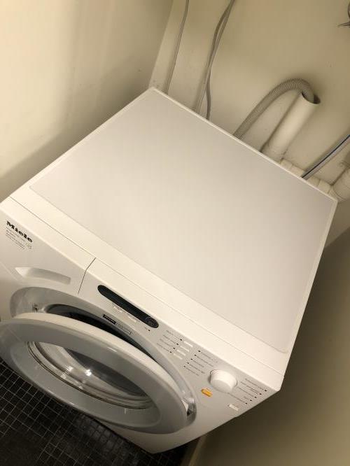 Second-hand Miele 7kg Front Load Washing Machine - Photo 2)