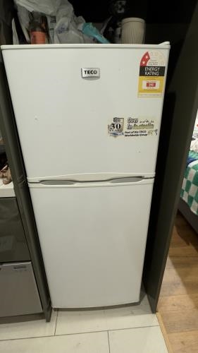 Second-hand TECO 215L Top Mount Fridge - Photo 2)